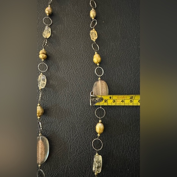 Silver Tone Neutral Tones Faceted Beaded Necklace - Picture 8 of 9